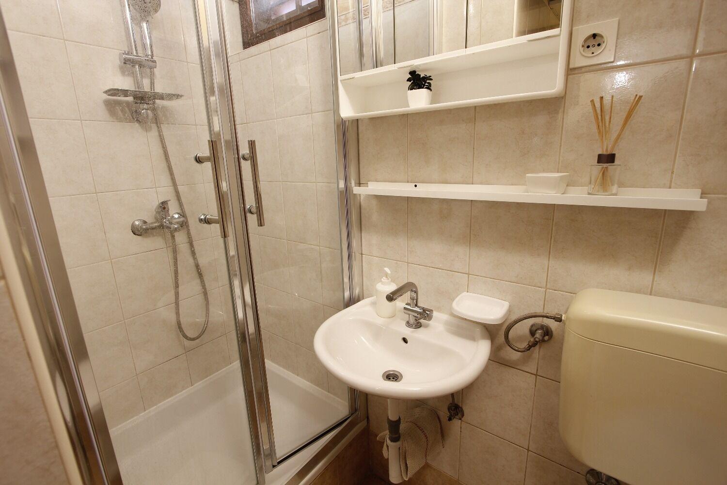 נין Apartments Oasis מראה חיצוני תמונה